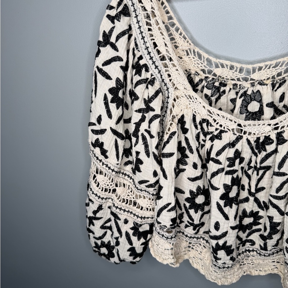 Free People Black and Cream Floral Blouse - Picture 6 of 12